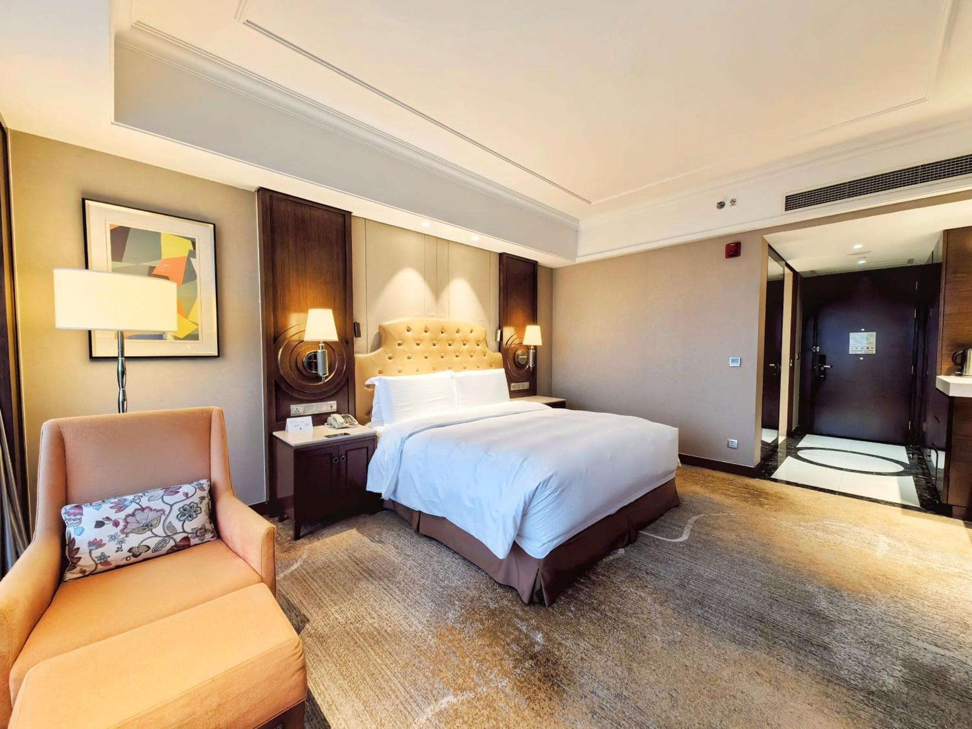 Doubletree By Hilton Ningbo - Chunxiao Hotel Exterior foto