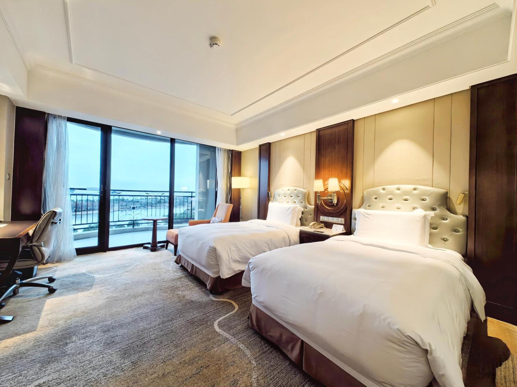 Doubletree By Hilton Ningbo - Chunxiao Hotel Exterior foto