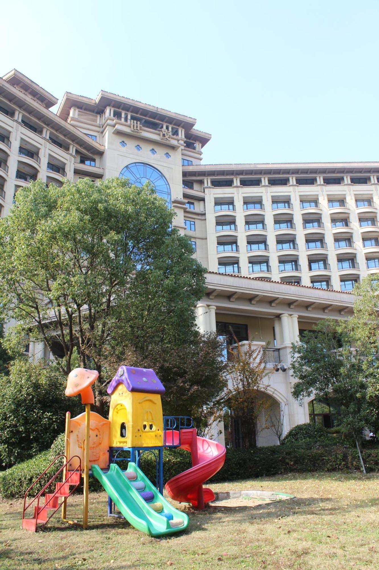 Doubletree By Hilton Ningbo - Chunxiao Hotel Exterior foto