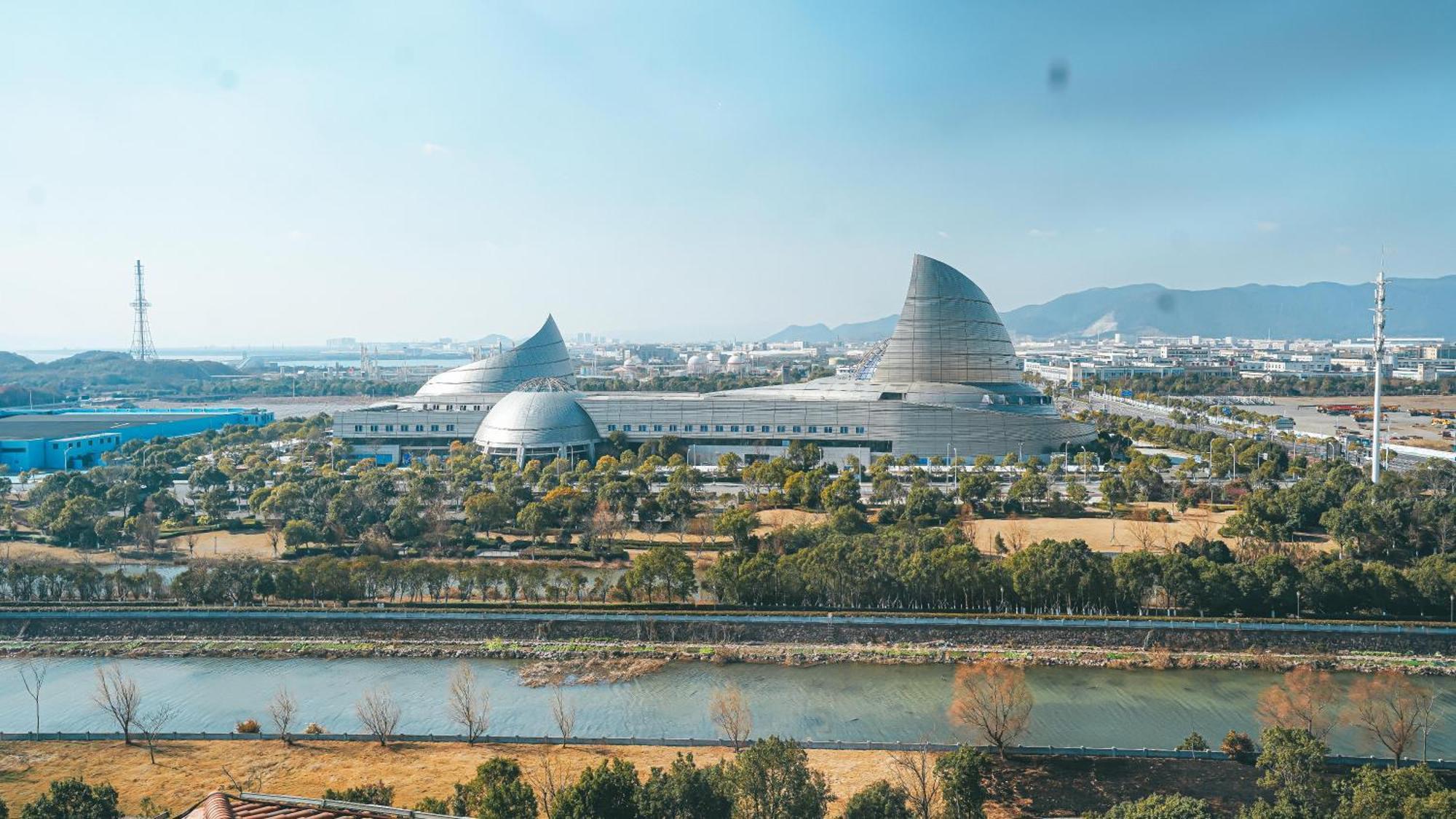 Doubletree By Hilton Ningbo - Chunxiao Hotel Exterior foto