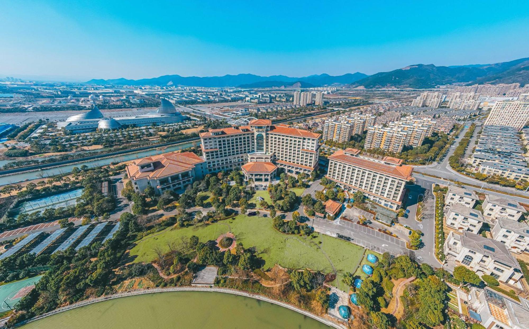 Doubletree By Hilton Ningbo - Chunxiao Hotel Exterior foto